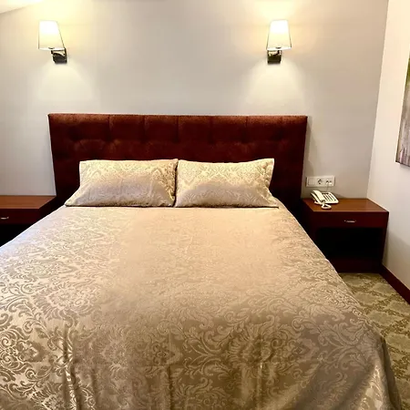 Golden Siyav Hotel-2