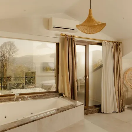 Lale Hotel-3