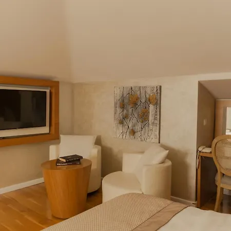 Lale Hotel-2
