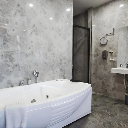 The Golden Pera'S Hotel & Spa-3