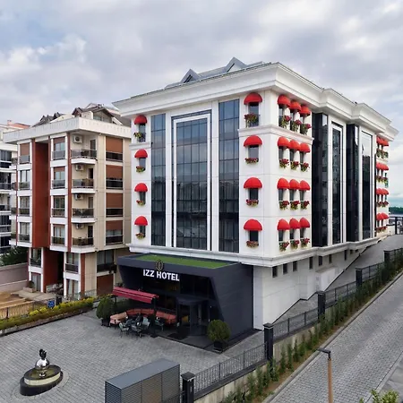 Izz Hotel Kosuyolu-2