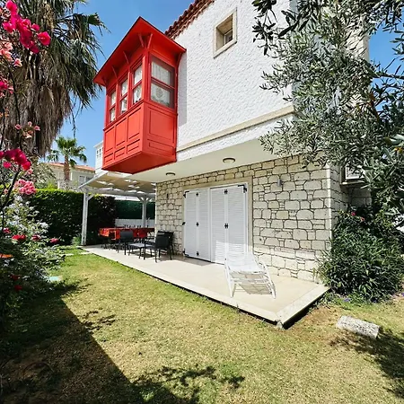 Evalacati-Villa Palma-Central Villa With Private Pool And Garden-2