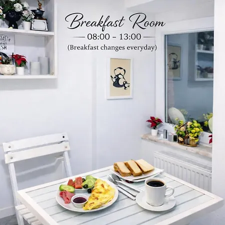 Room360 Apartments-2