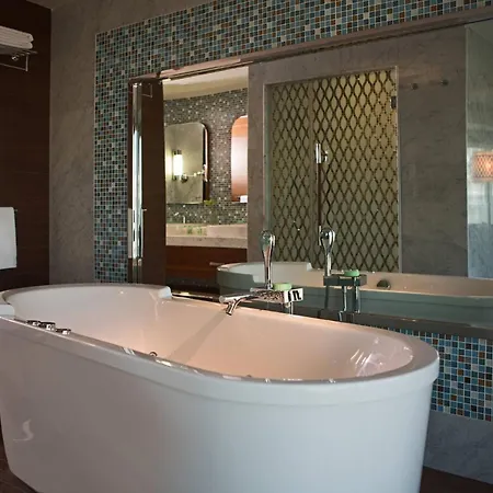 Renaissance Izmir Hotel-2