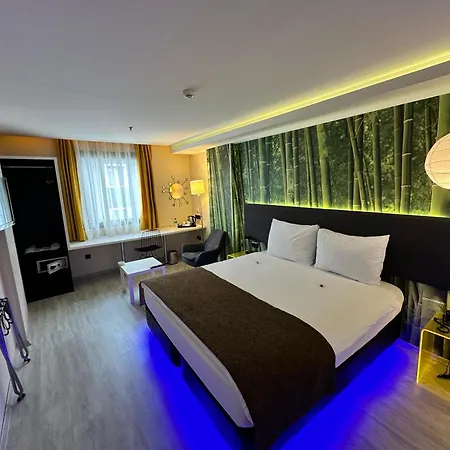 Tempo Suites Airport-3