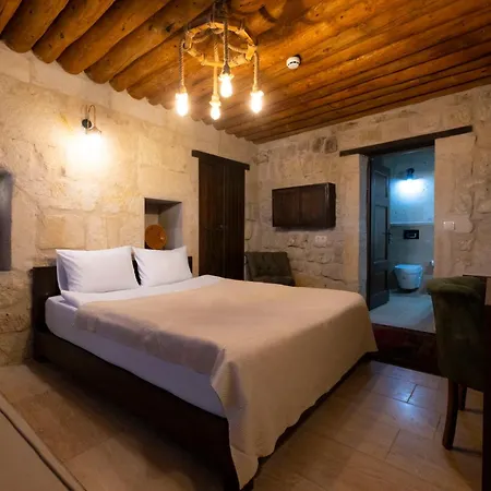 Tafana Cave & Stone Lodge-2