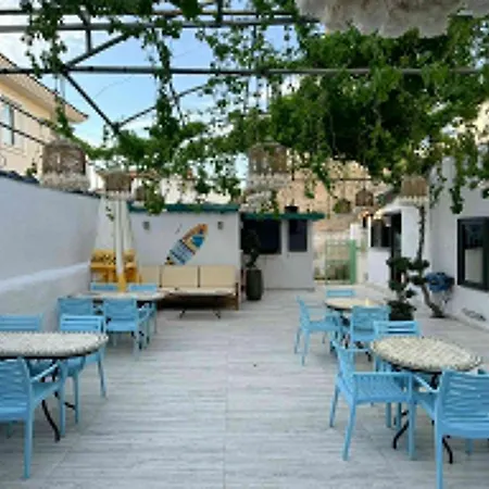 Ados Hotel-2