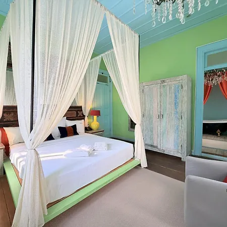 Marge Hotel Adult Only 12 Plus-3