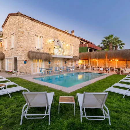 Alaçati Roka Taş Butık Hotel-3
