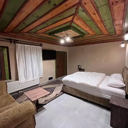 Falcon Cave Suites-2