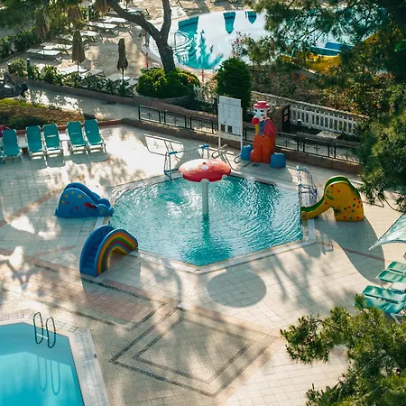 Pirates Beach Club-3