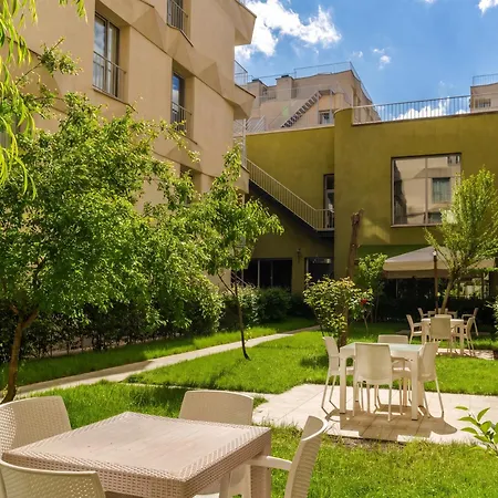 Alan Suites-2