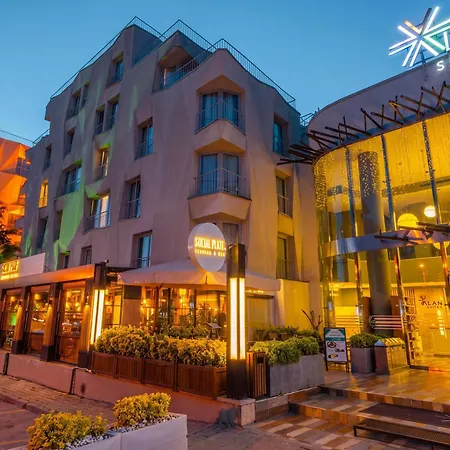 Alan Suites-3