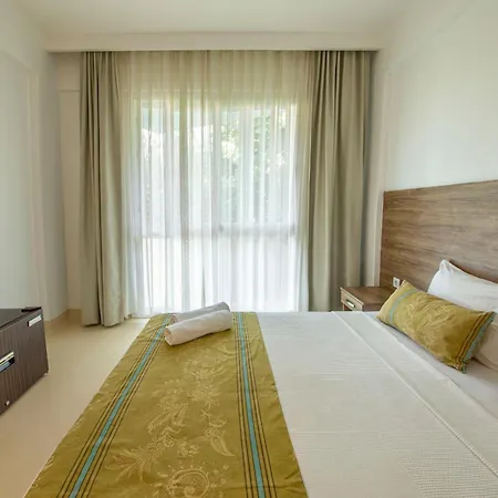La Moda Beach Hotel-3