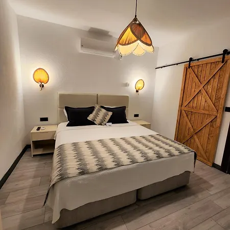 Dolce Vita Luxury Bungalows-3