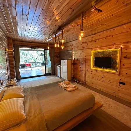 Ria Sueit Otel Bungalov-3