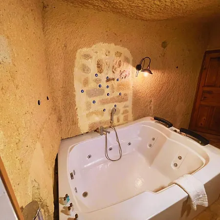 Feris Cave Suite Hotel-2