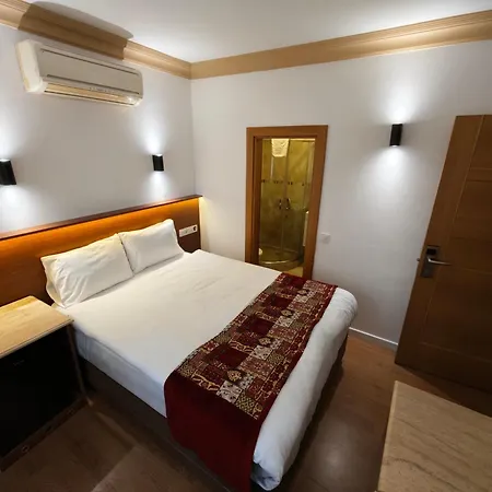 Grand Peninsula Hotel-3
