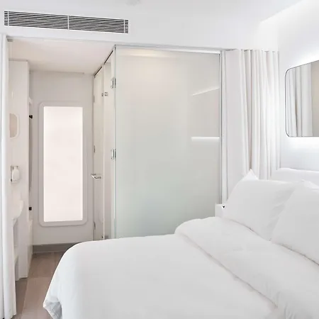 Yotelair Istanbul Airport, Duty Free - International Transit Area-2