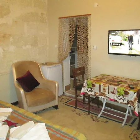 Alexander Cave House-2