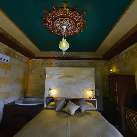 Sunak Cave Boutique-3