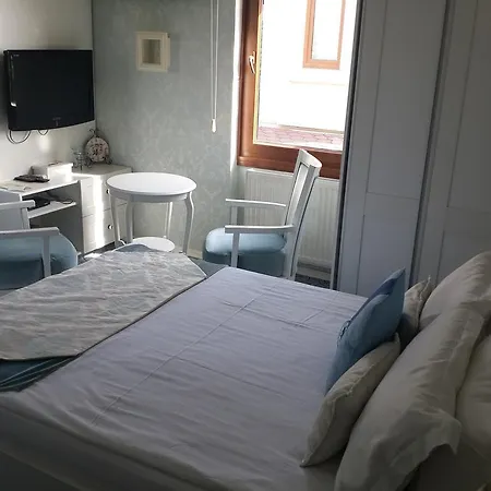Parla Viens Suites-2