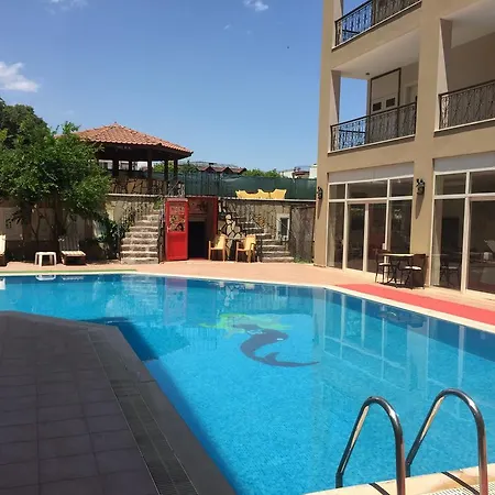 Starberry Hotel-3
