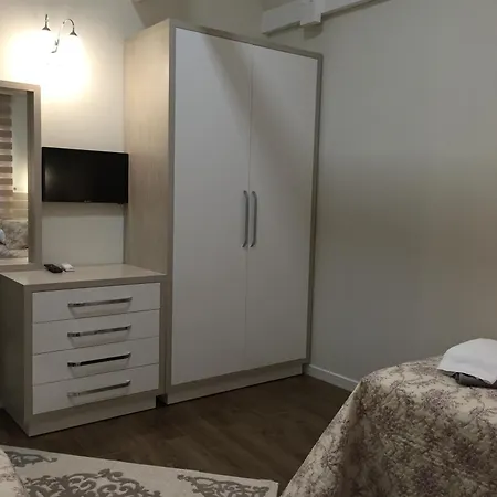 Crescent Twins -White Villa-3
