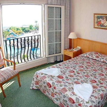 Justiniano Wish Side Hotel-2