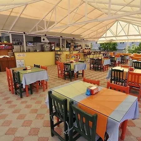 Gurol Hotel And Apartments-2