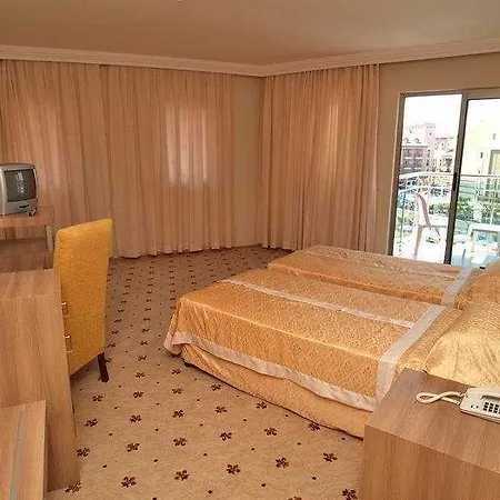 Club Side Coast Hotel-3