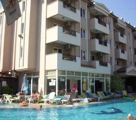 Club Sunsmile-3