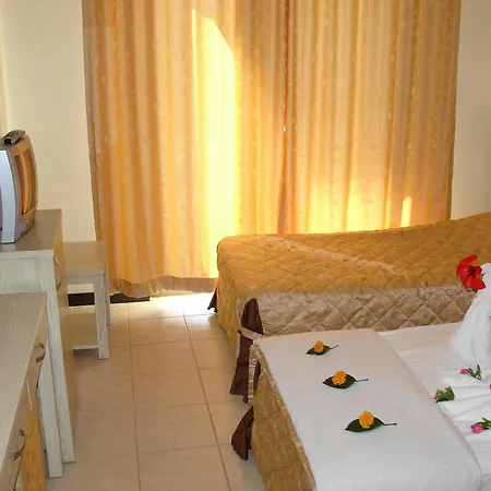 Silver Hotel-2