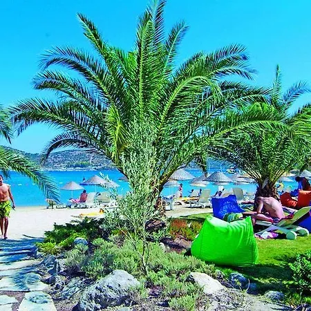 Costa 3S Beach-2