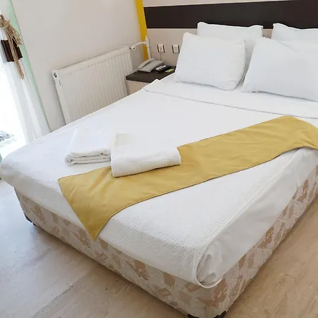 R+ Hotel By Rooms-2