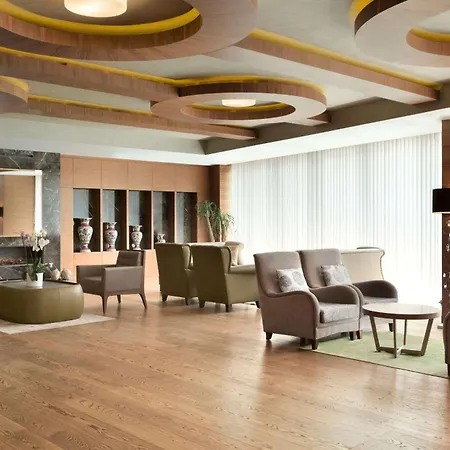 Ramada By Wyndham Gemli̇K-3