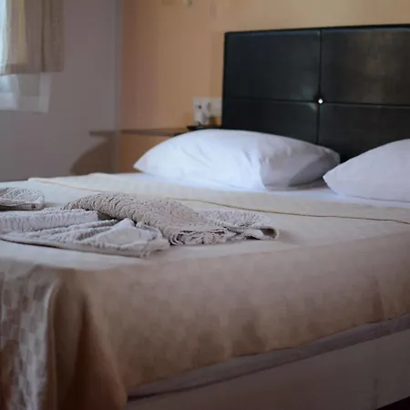 Otel Wood House-2