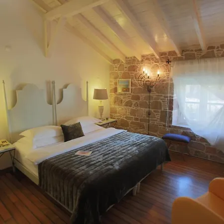Cunda Lena Otel-3