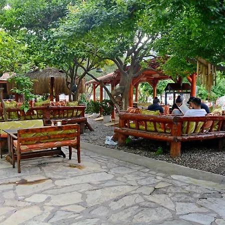 Cinar Sahil Pansiyon-2