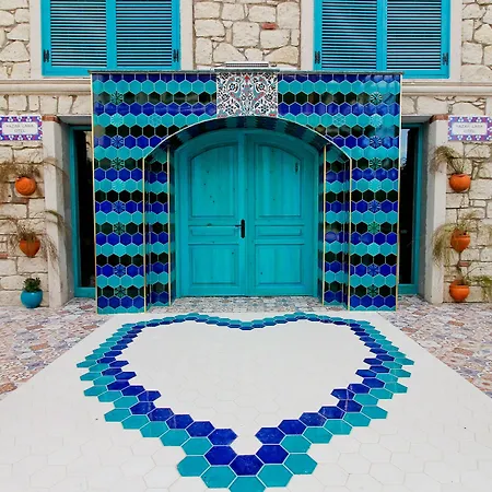 Yazar Lara Hotel-2