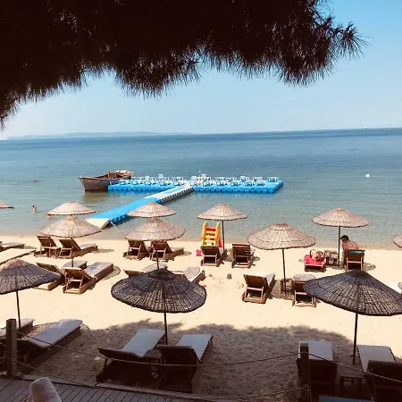 Ayanya Beach Hotel & Bungalows-2