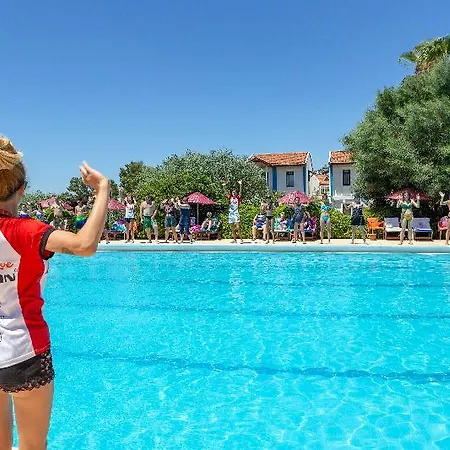 Santa Family Club Hotel-2