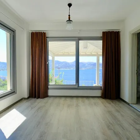 Ultra Lueks Villa-3