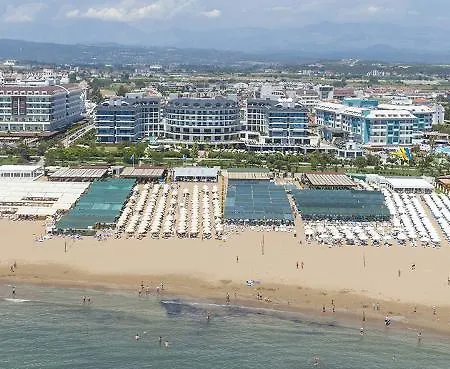Commodore Elite Suites & Spa Adults Only-2