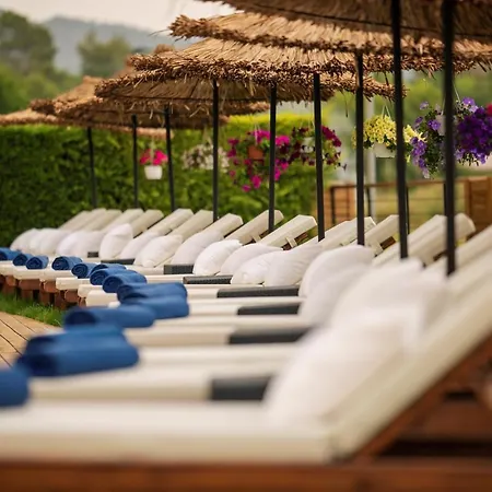 Arwen Hotel-3