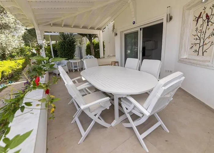 Pet friendly Charming Duplex Villa With Pool And Stunning Mediterranean View In Bodrum