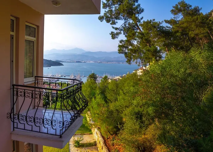 Pembe Koesk Apart Otel Fethiye