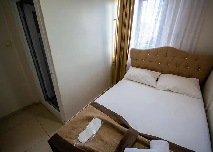Oezyurt Hotel Istanbul