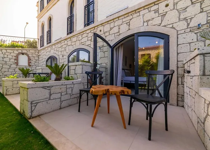 Cemal Alacati Butik Hotel