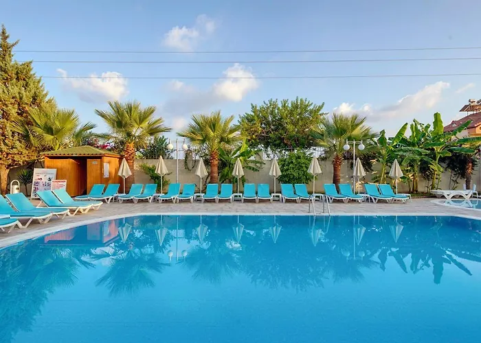 Risus Hotel Side